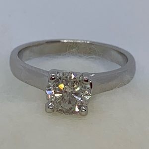 Beautiful Princess Cut Diamond Ring
